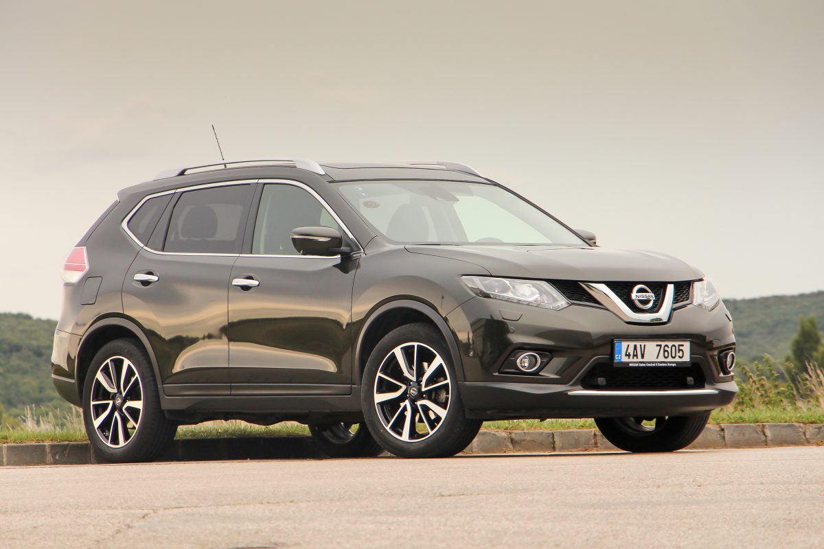 NISSAN X-TRAIL