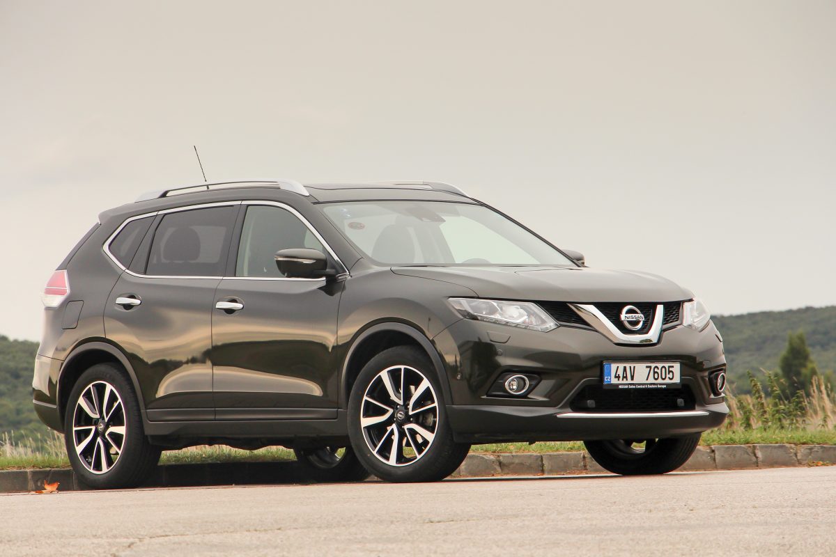 NISSAN X-TRAIL