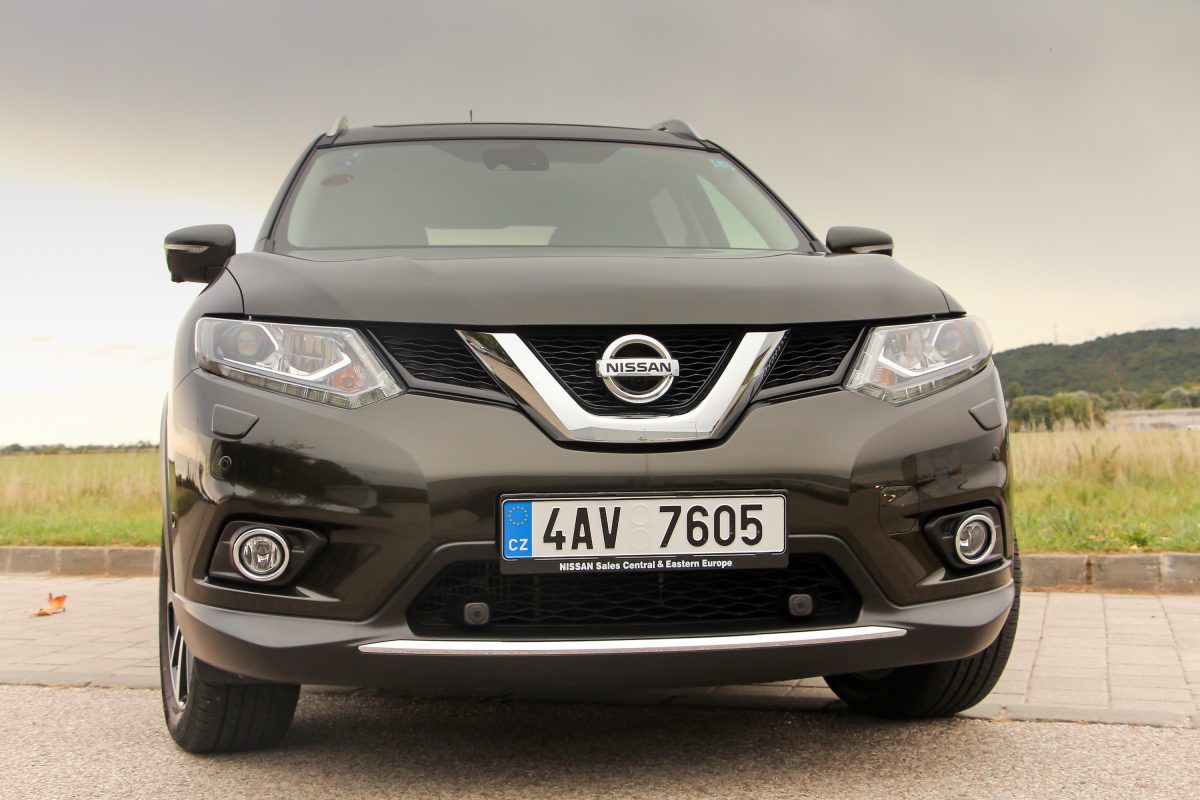 NISSAN X-TRAIL
