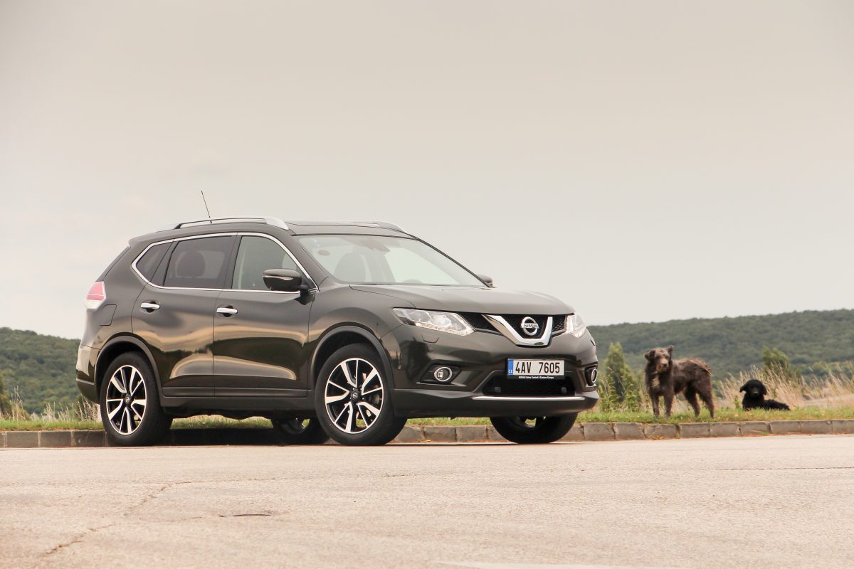NISSAN X-TRAIL