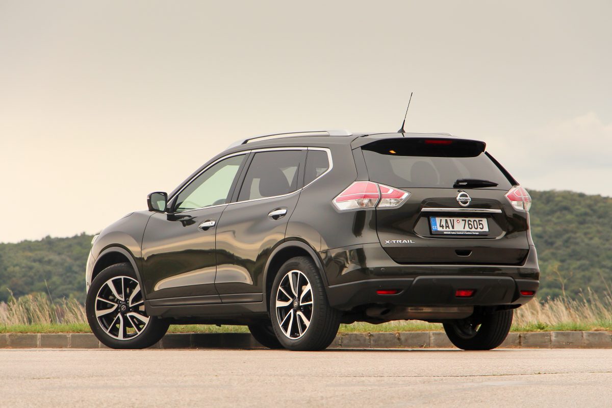 NISSAN X-TRAIL