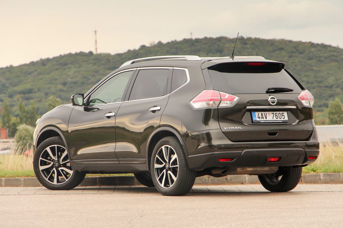 NISSAN X-TRAIL