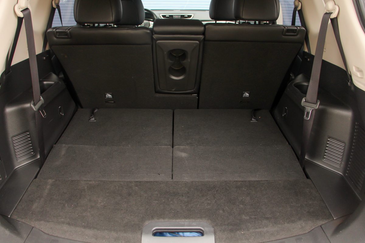 NISSAN X-TRAIL