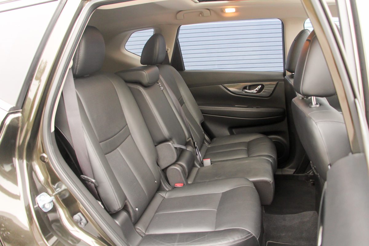 NISSAN X-TRAIL