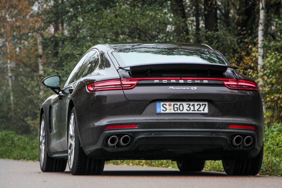 PORSCHE PANAMERA
