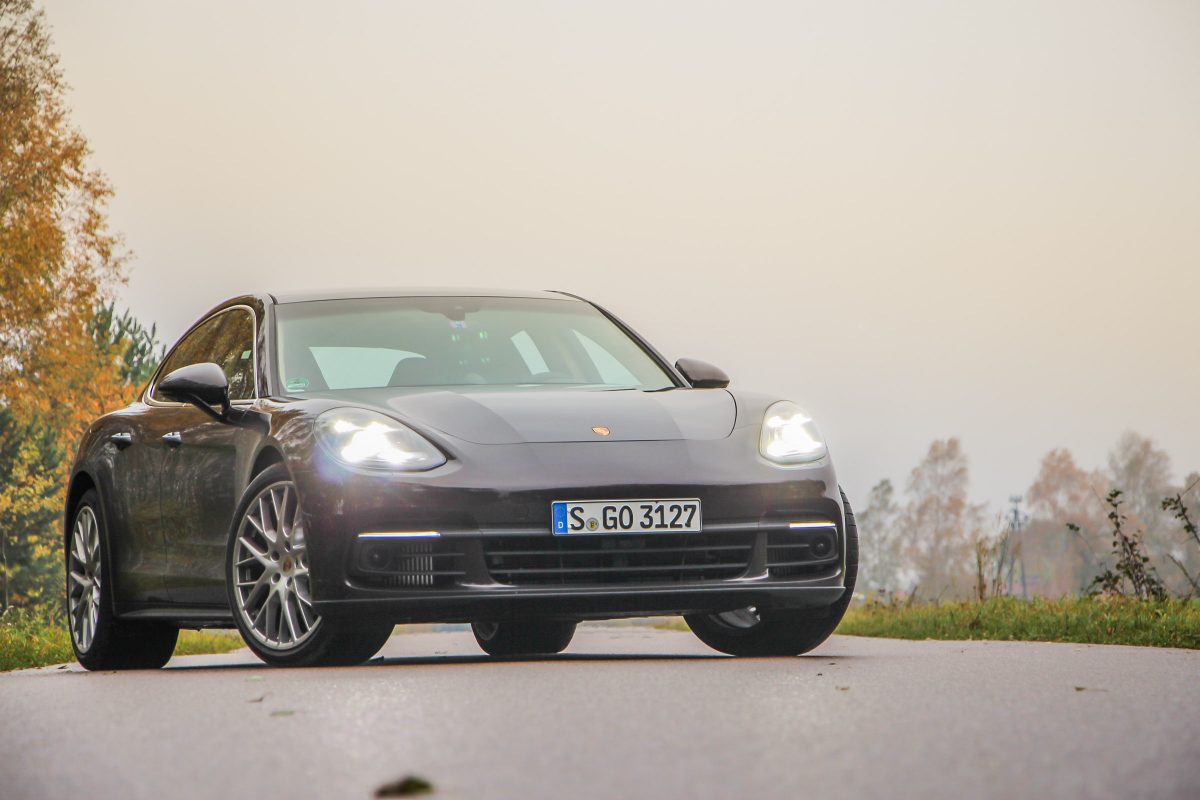 PORSCHE PANAMERA