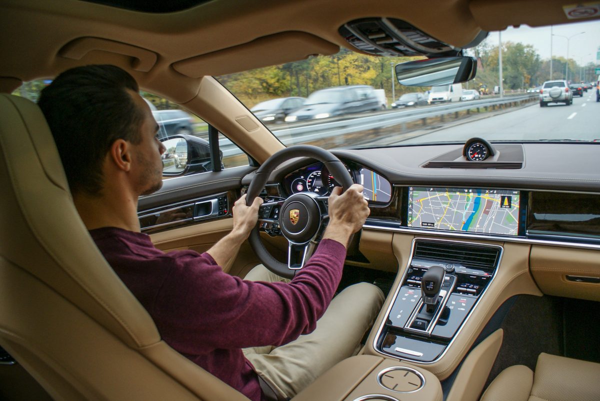 PORSCHE PANAMERA