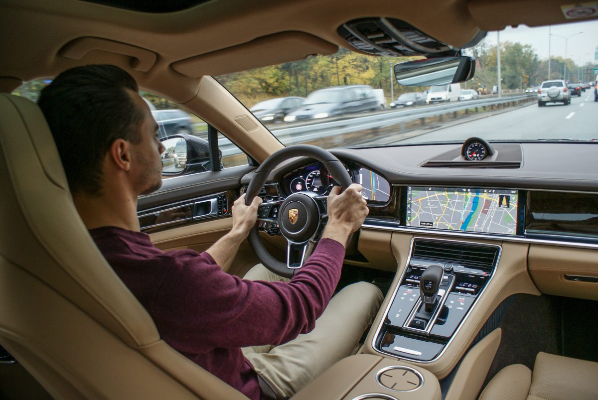 PORSCHE PANAMERA