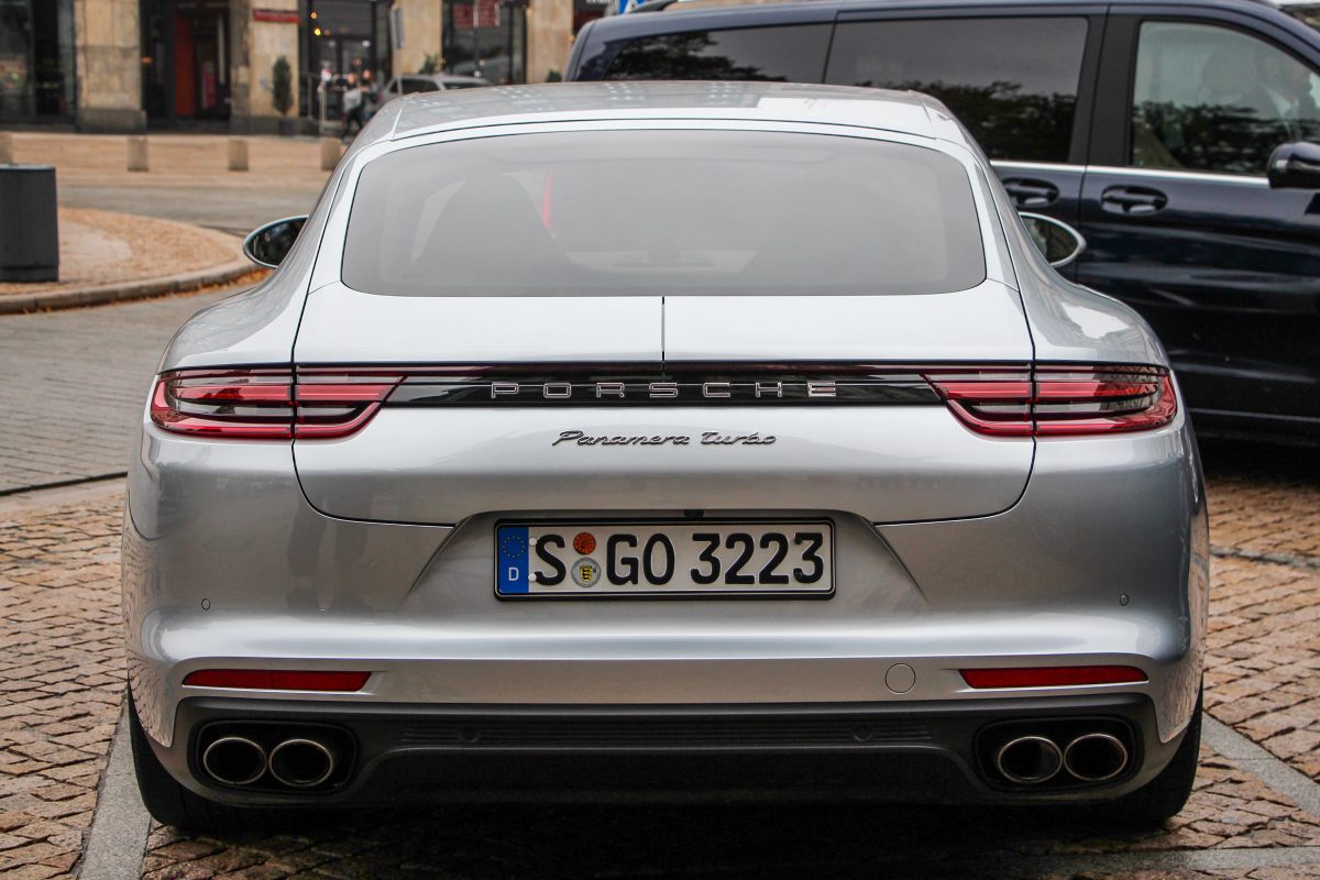 PORSCHE PANAMERA
