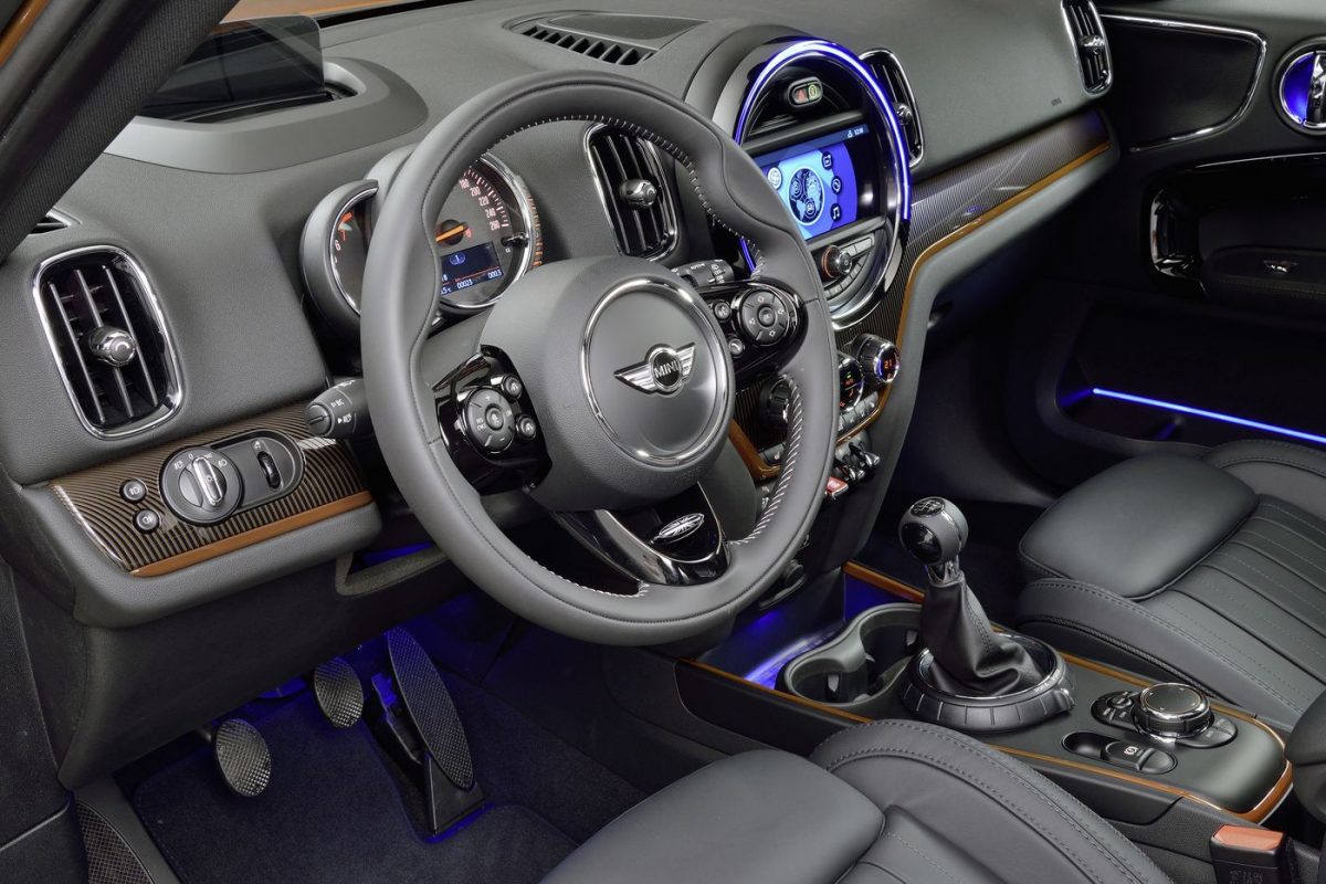 MINI COUNTRYMAN