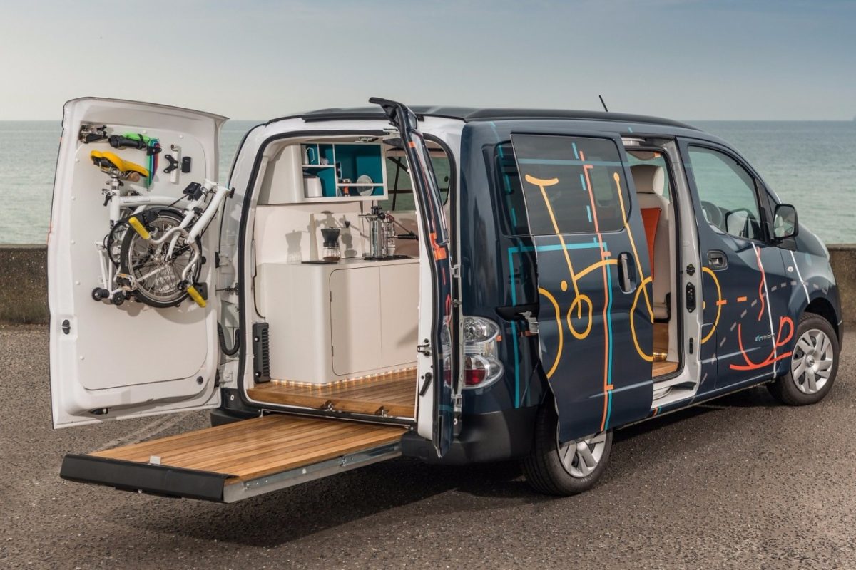 NISSAN NV200