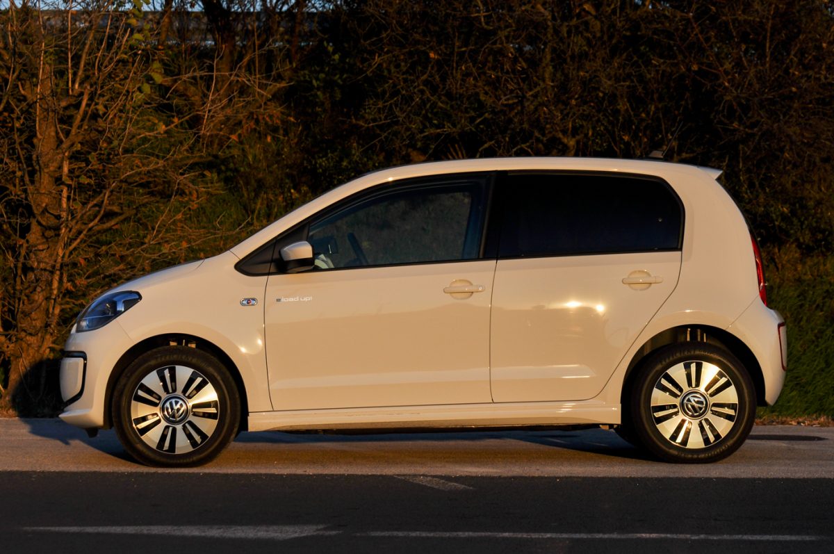 VOLKSWAGEN UP