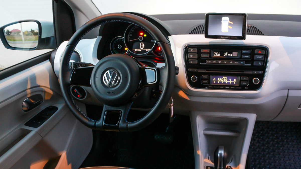 VOLKSWAGEN UP