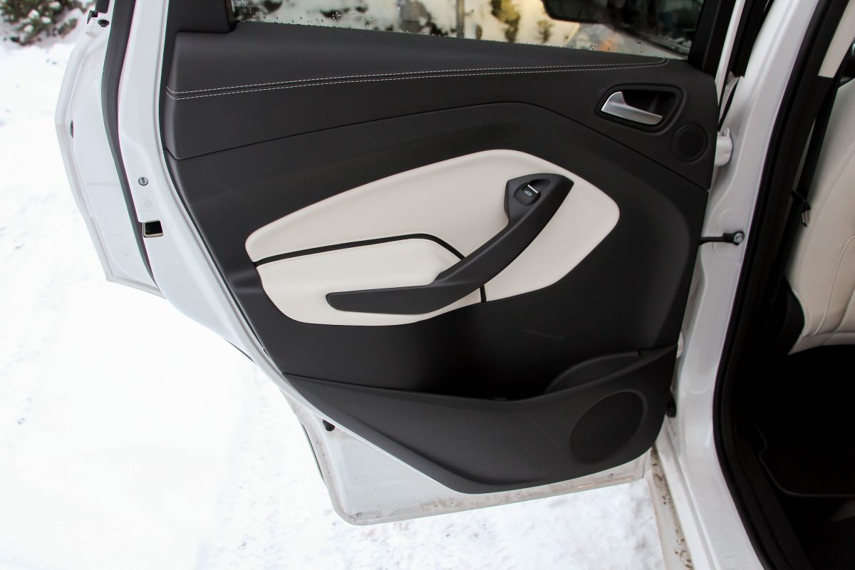 FORD KUGA