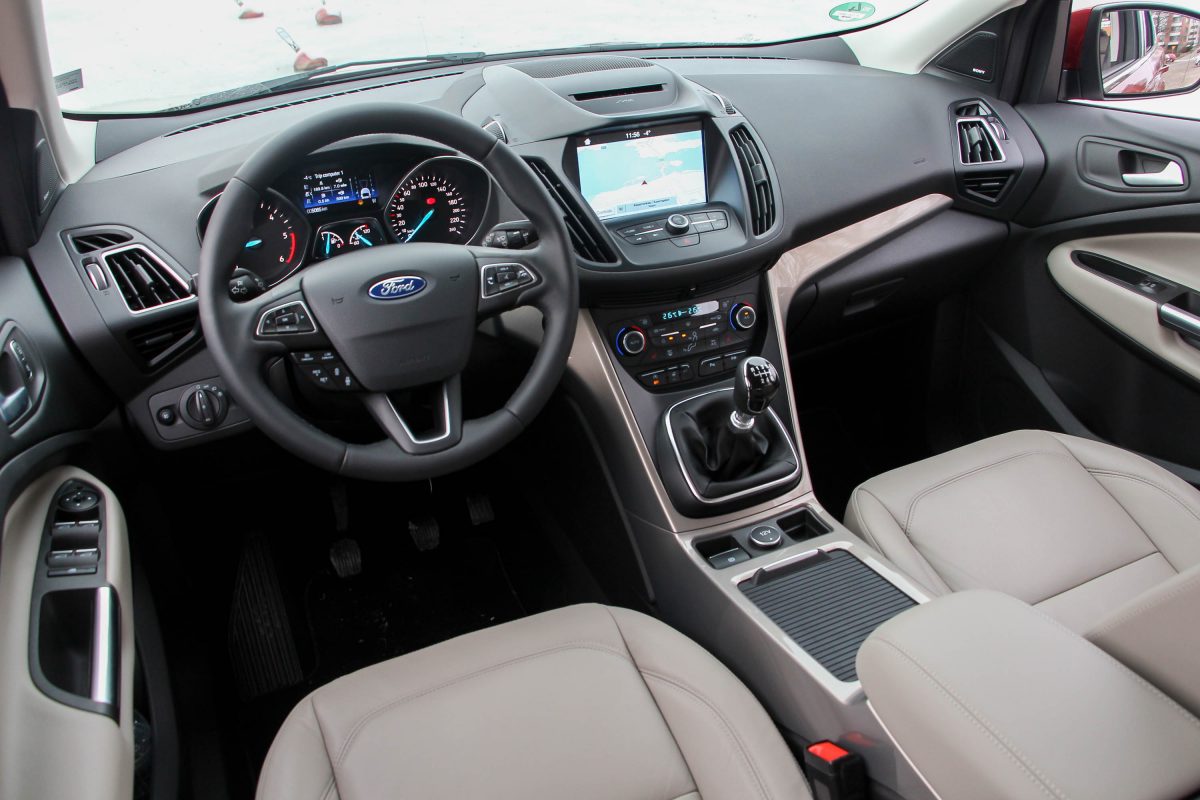 FORD KUGA