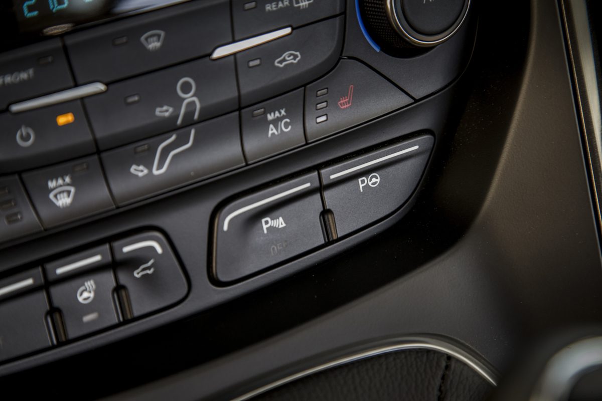 FORD KUGA