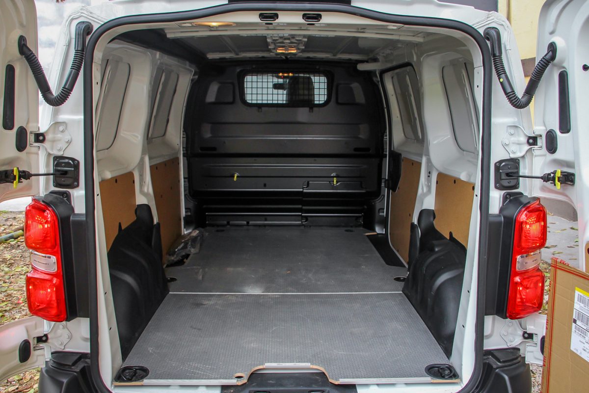 TOYOTA PROACE