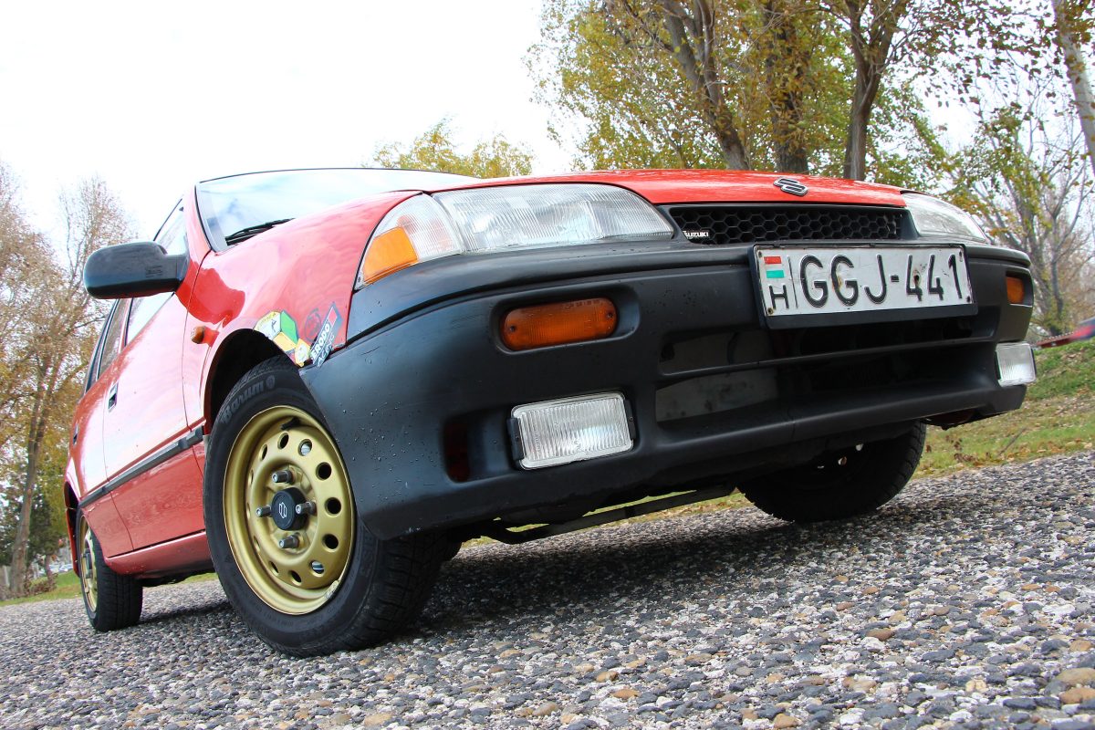 SUZUKI SWIFT