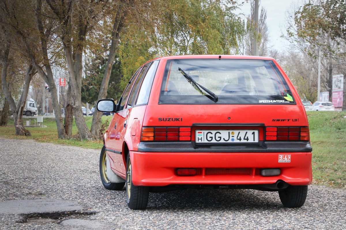 SUZUKI SWIFT