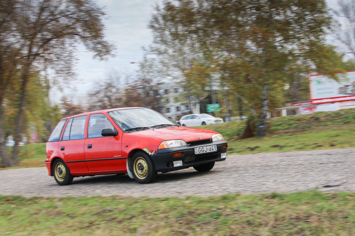 SUZUKI SWIFT
