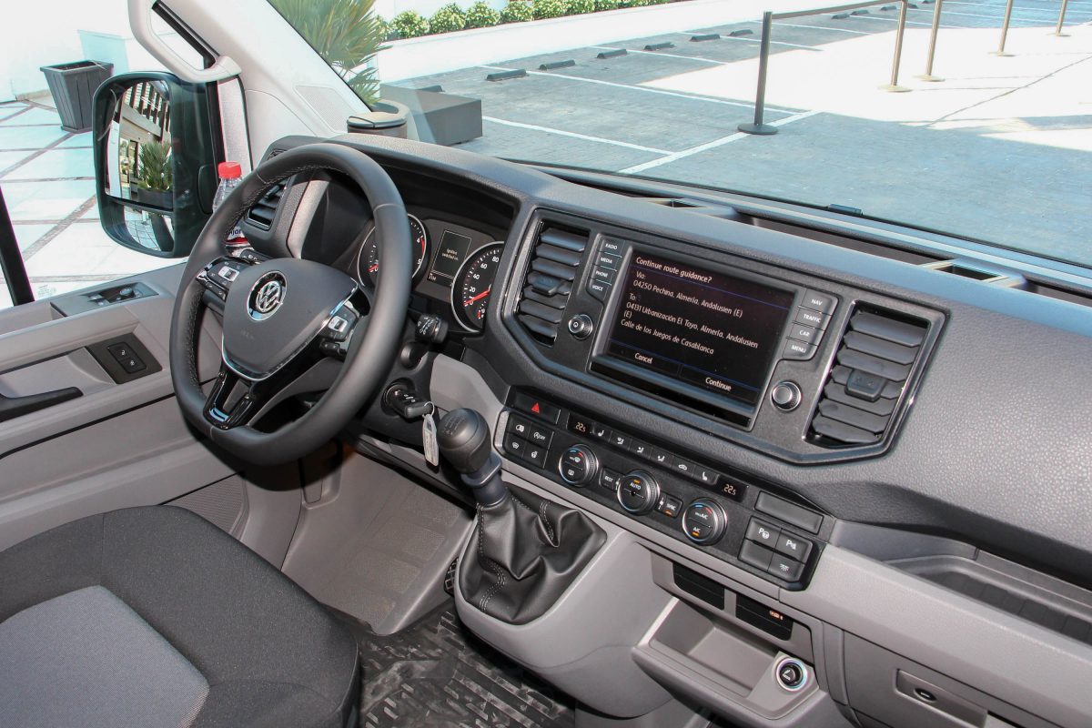 VOLKSWAGEN CRAFTER