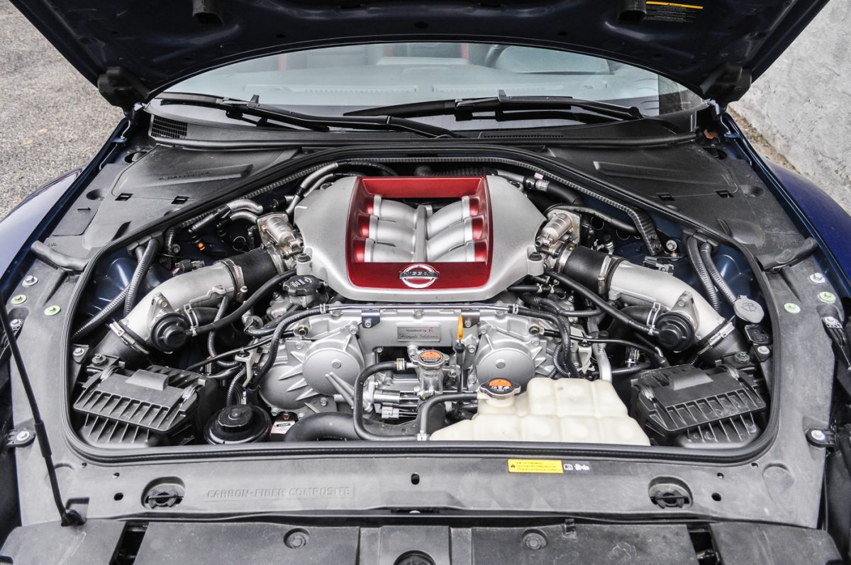 NISSAN GT-R