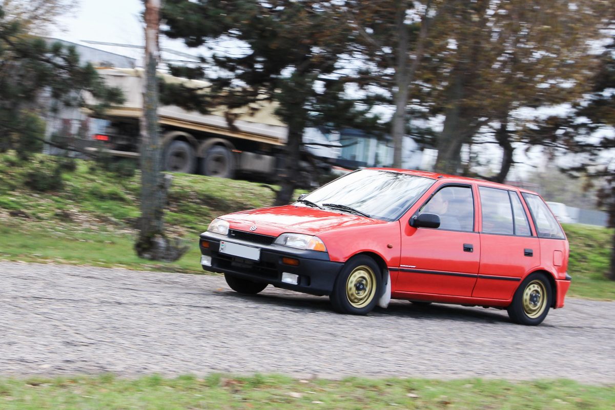 SUZUKI SWIFT