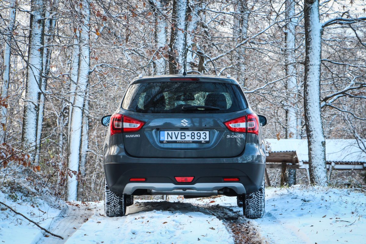 SUZUKI SX4 S-CROSS
