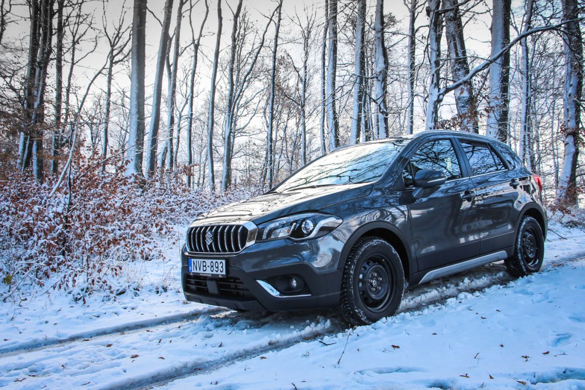 SUZUKI SX4 S-CROSS
