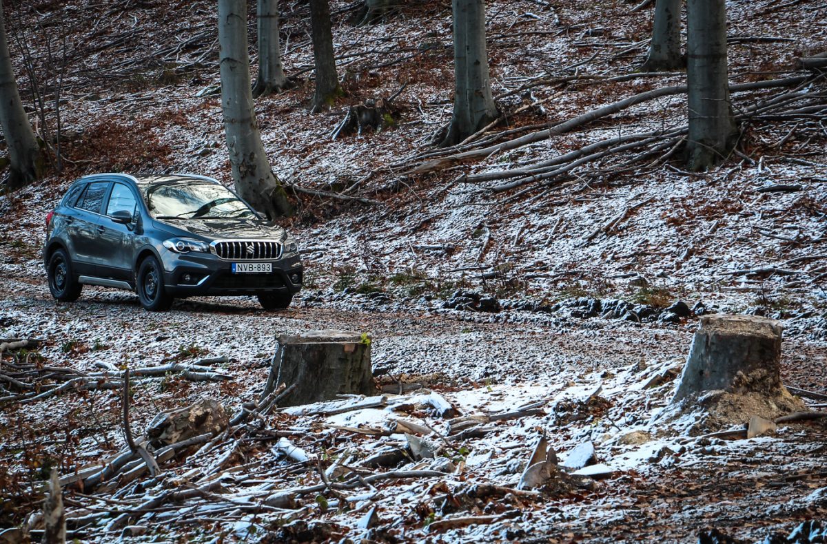 SUZUKI SX4 S-CROSS