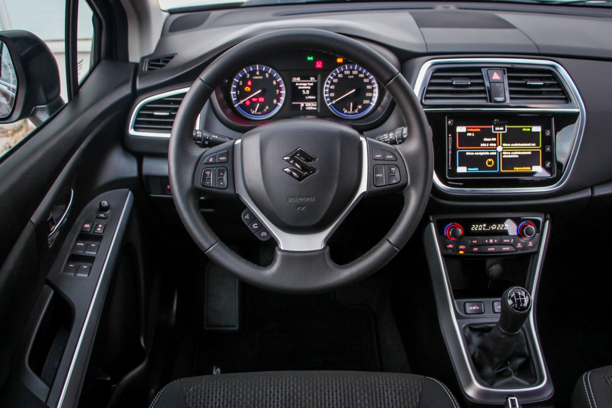 SUZUKI SX4 S-CROSS