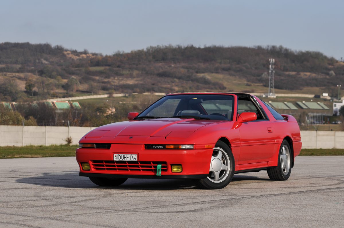 TOYOTA SUPRA