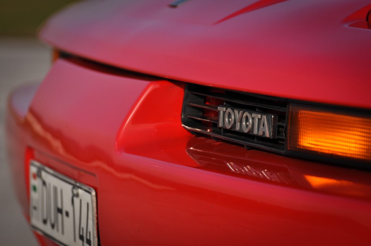 TOYOTA SUPRA