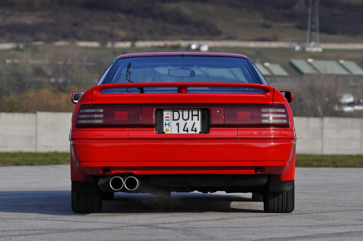 TOYOTA SUPRA