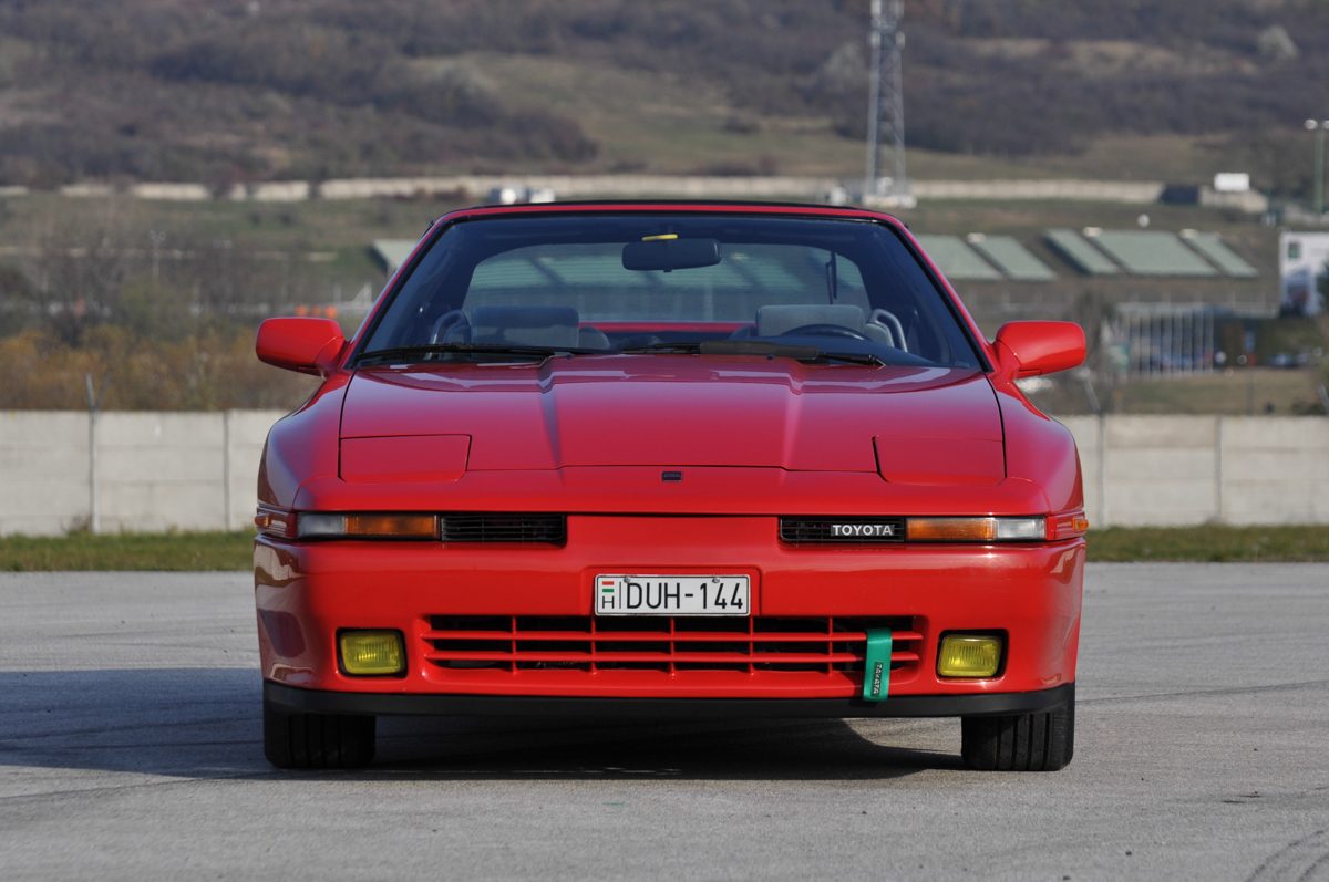 TOYOTA SUPRA