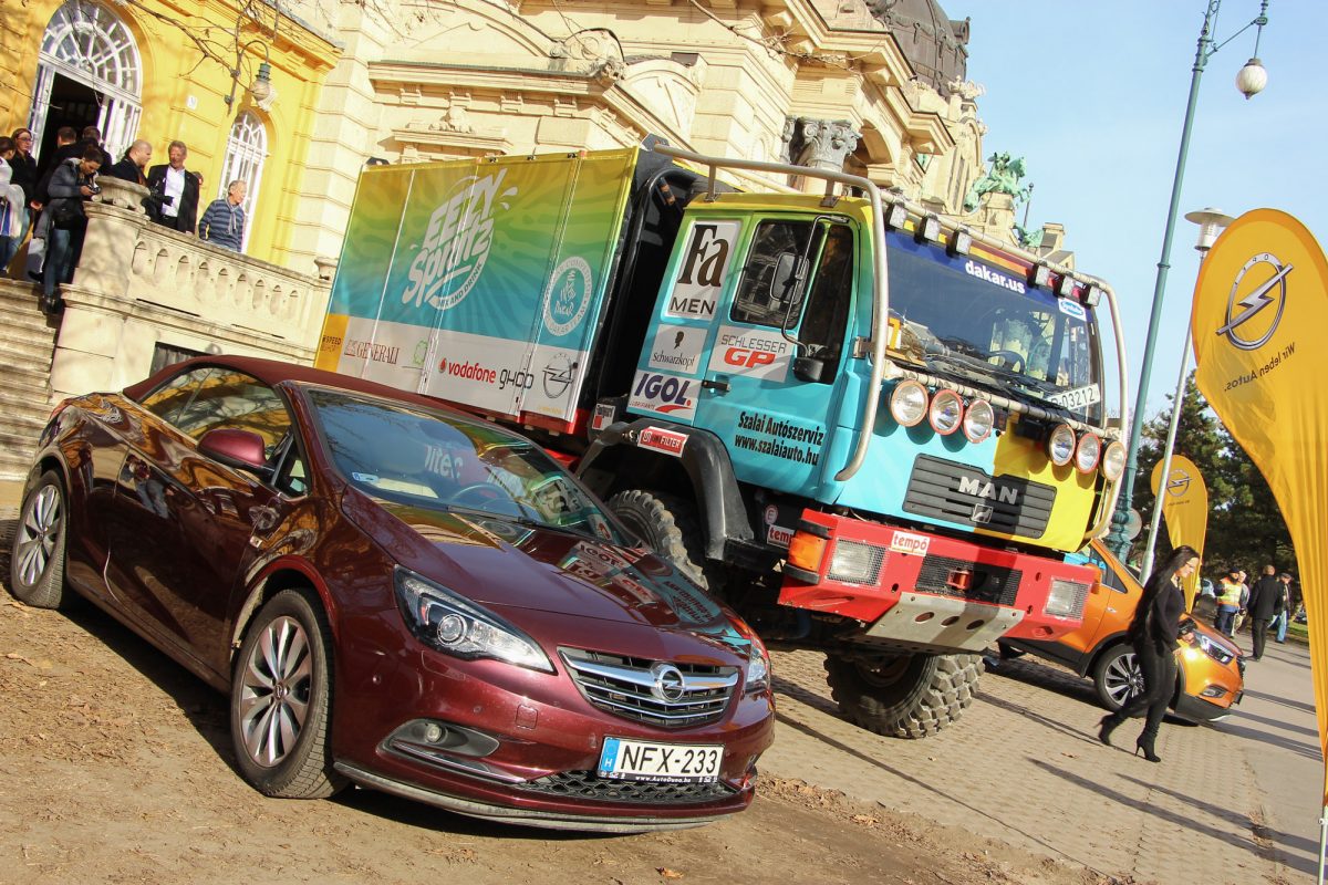 OPEL MOKKA