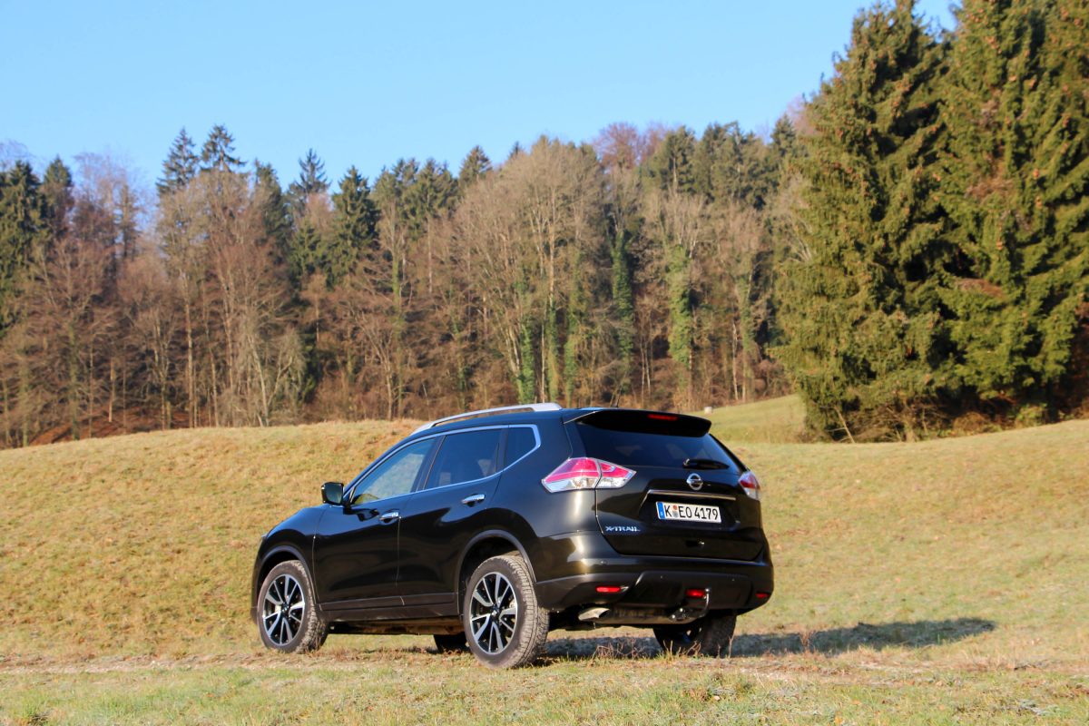 NISSAN X-TRAIL