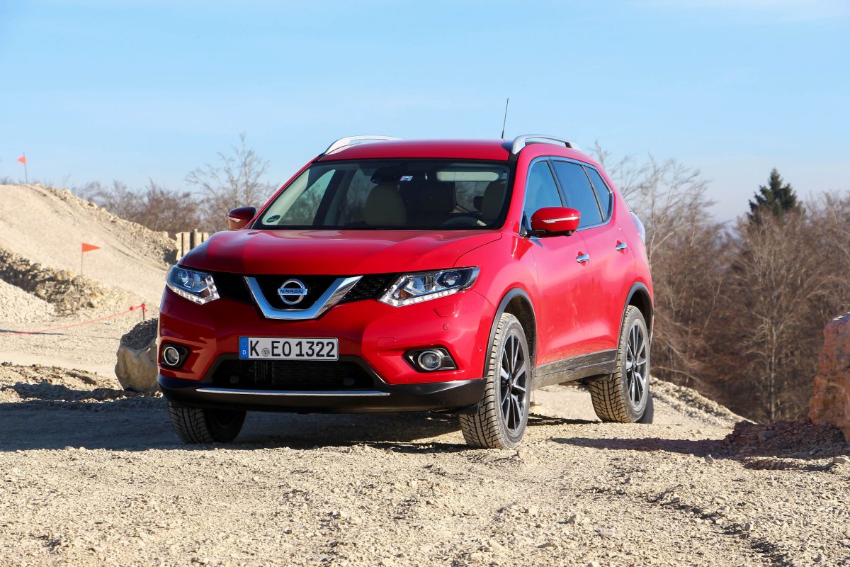 NISSAN X-TRAIL