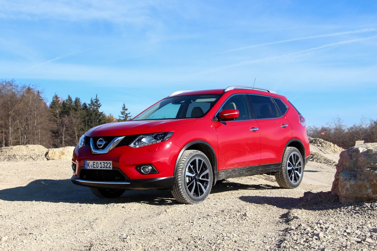 NISSAN X-TRAIL
