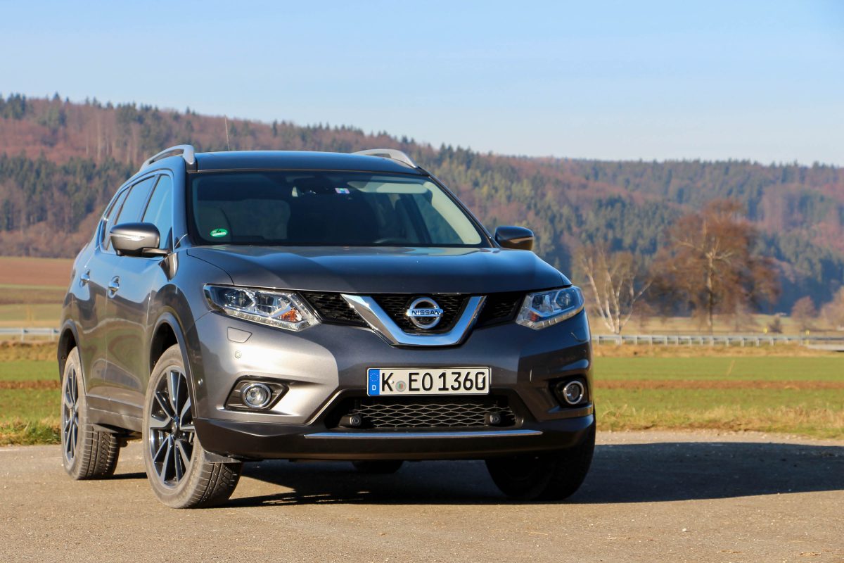 NISSAN X-TRAIL