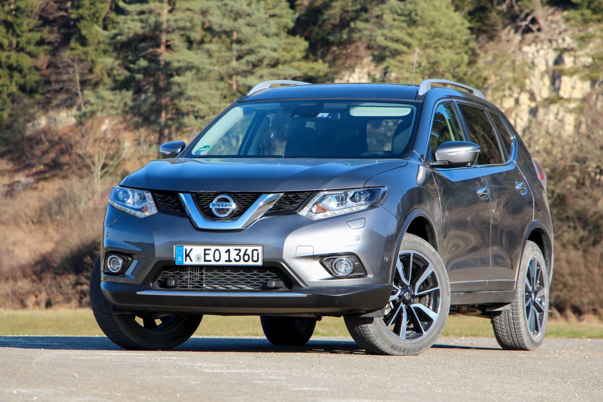 NISSAN X-TRAIL