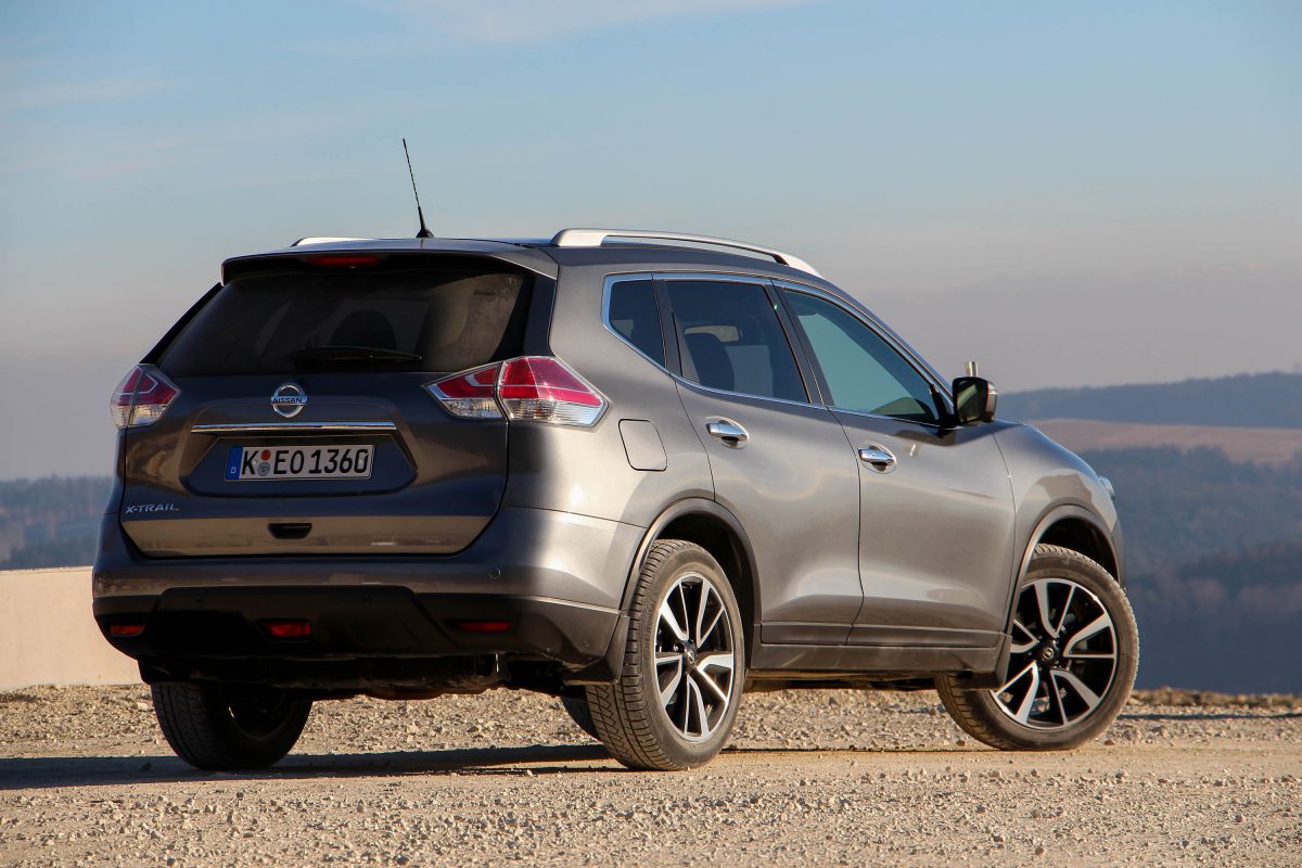 NISSAN X-TRAIL