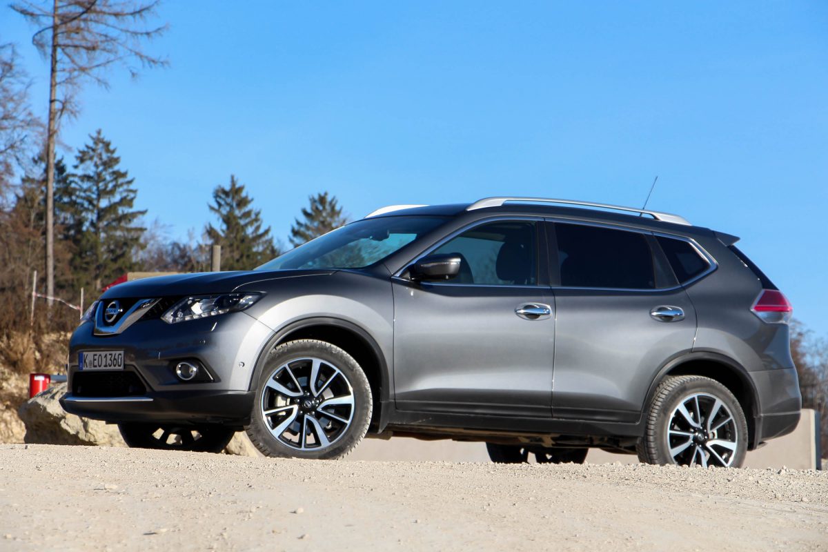 NISSAN X-TRAIL