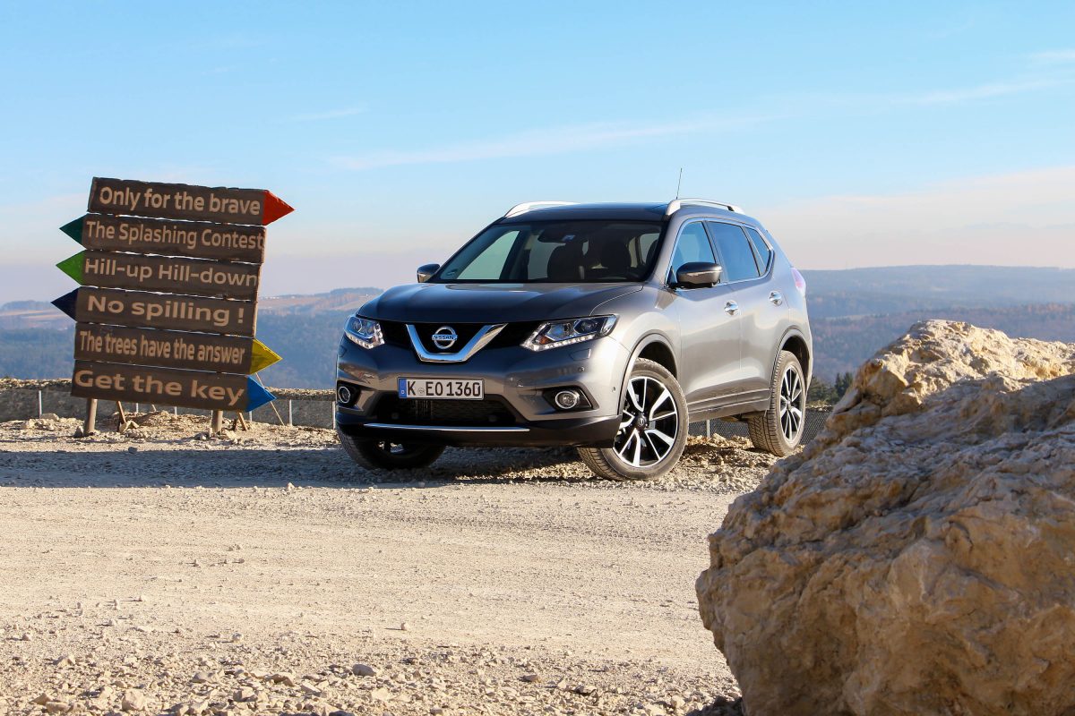 NISSAN X-TRAIL