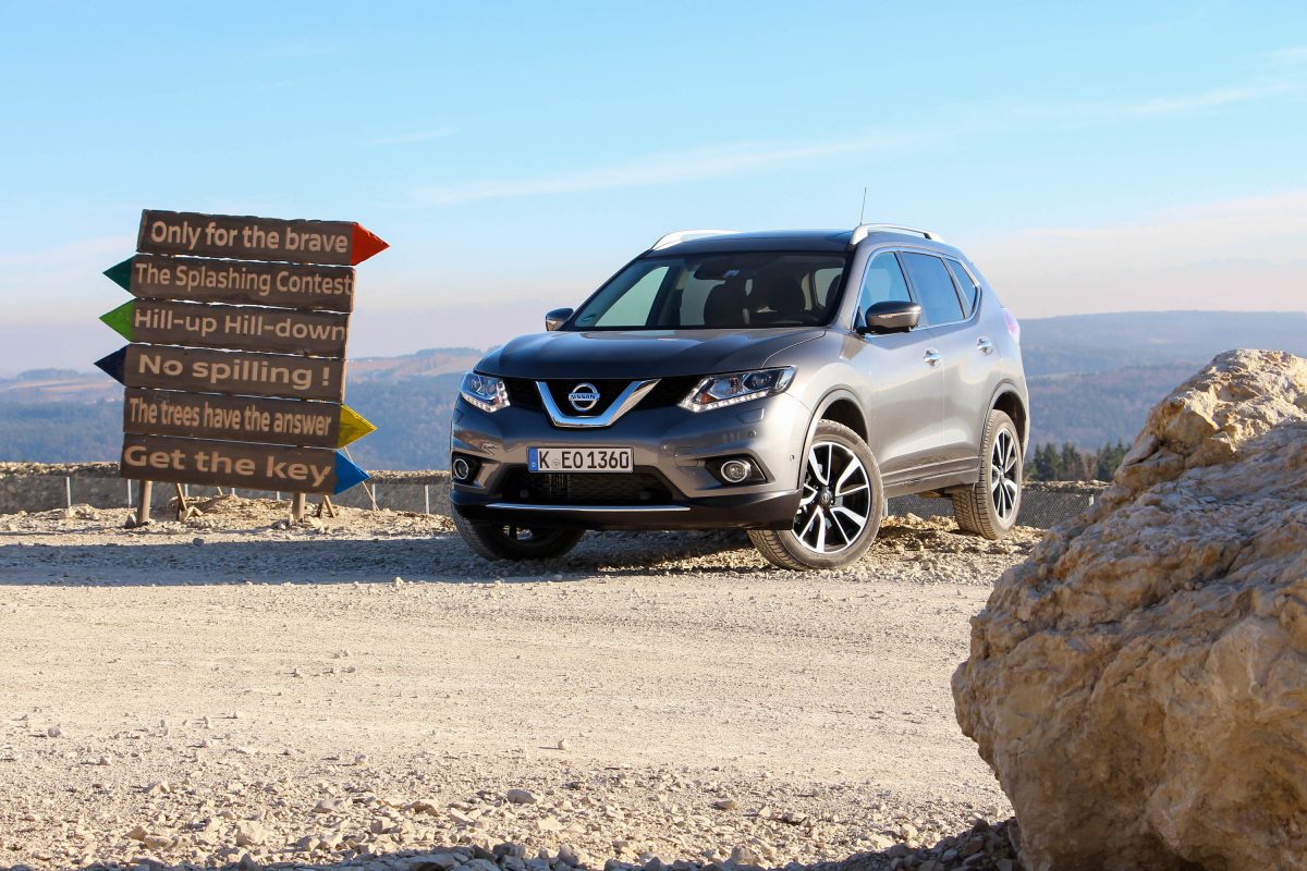 NISSAN X-TRAIL