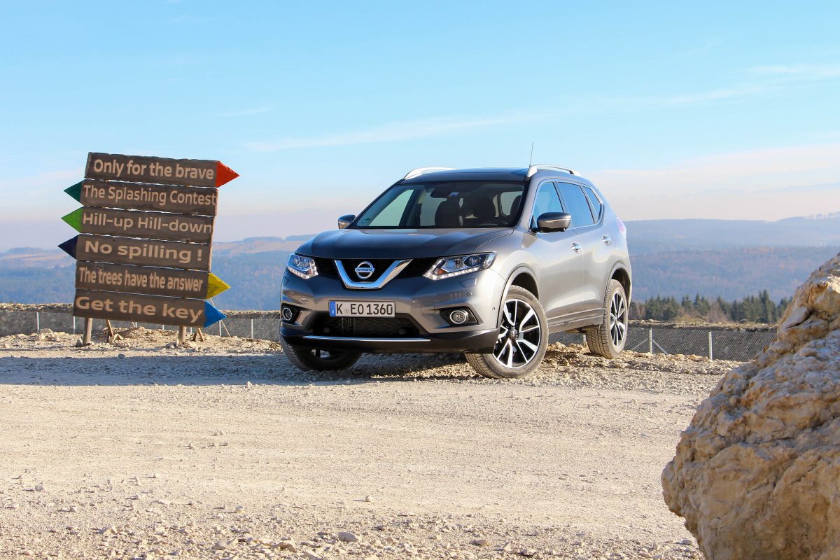 NISSAN X-TRAIL