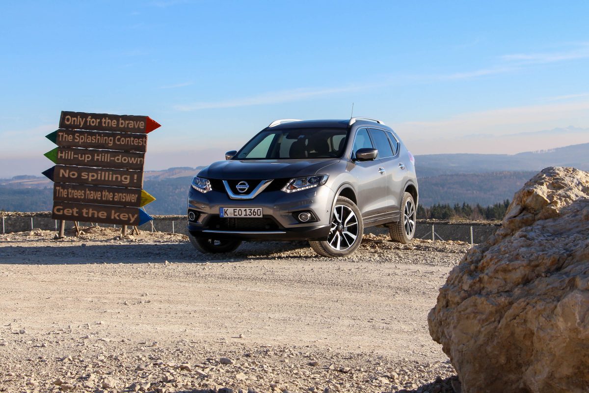 NISSAN X-TRAIL
