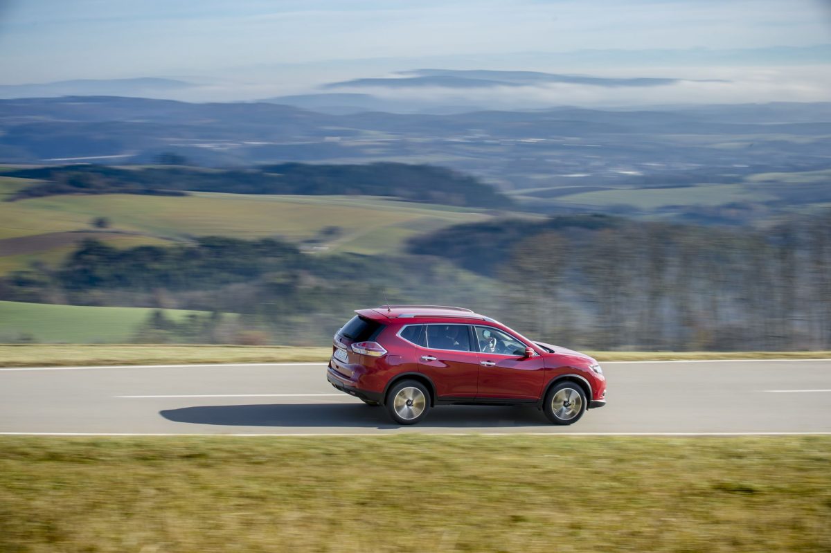 NISSAN X-TRAIL