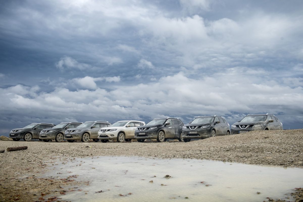 NISSAN X-TRAIL