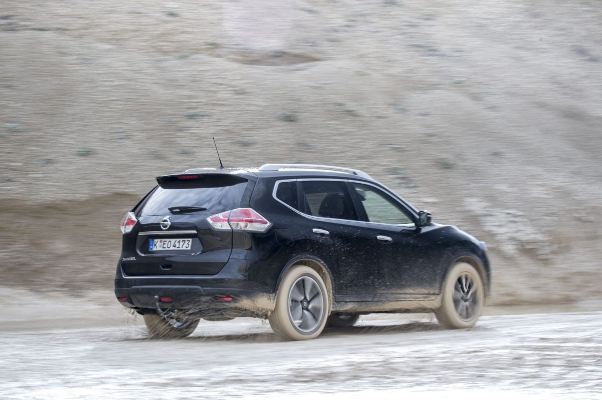 NISSAN X-TRAIL
